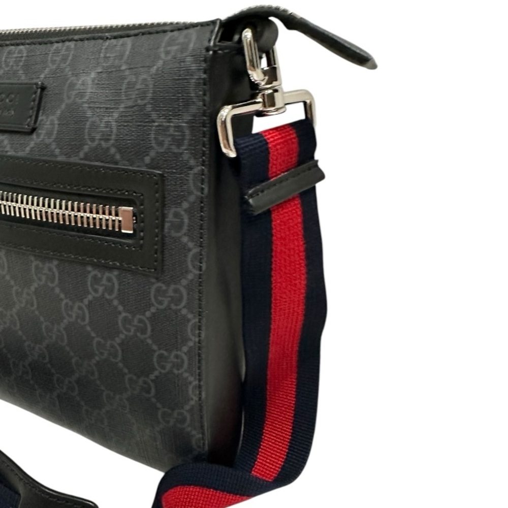 Gucci Messenger Bag GG Supreme Unisex Crossbody or Shoulder - Picture 4 of 15